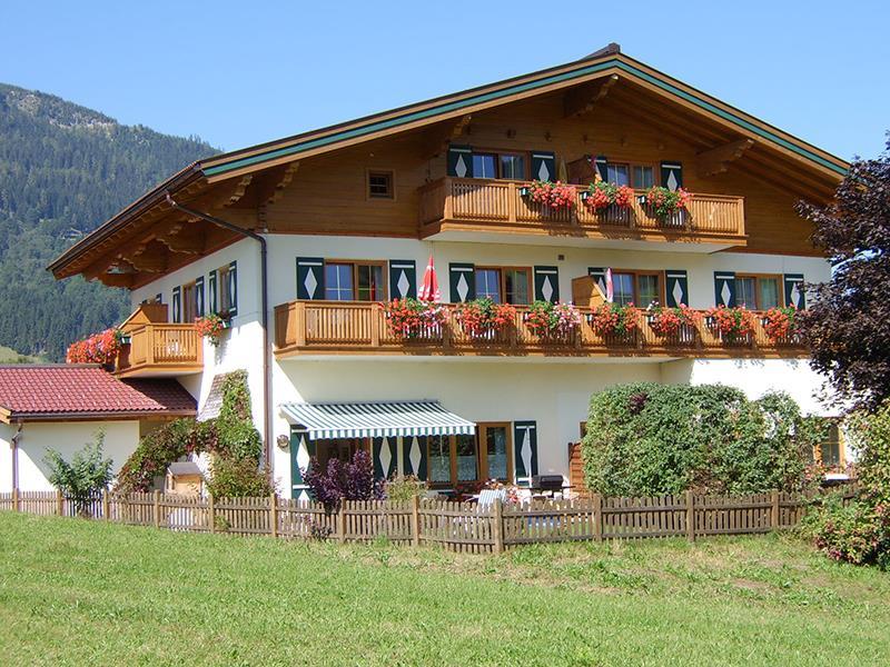 Ferienhaus Alpenland Fewo D (4-5 Personen/2 SZ, 1  Ferienwohnung in der Sportwelt Amade