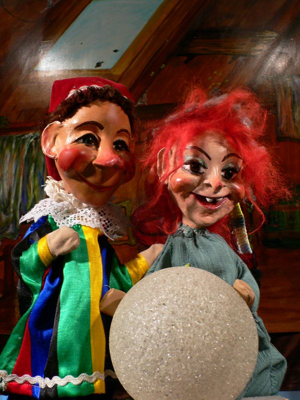 „Kasperl und die Kristallkugel“ | Sindri Puppentheater für Kinder