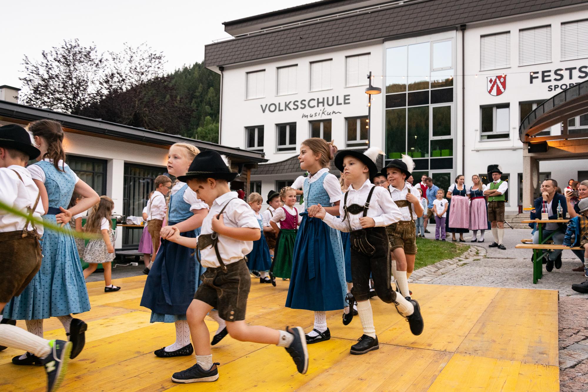 2. Dorfabend | Dorfplatz | TMK Eben & Heimatverein D’Burgstoana