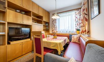 dining and lounge