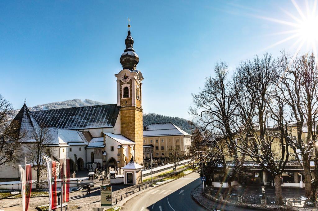 Kirchturm Winterlandschaft