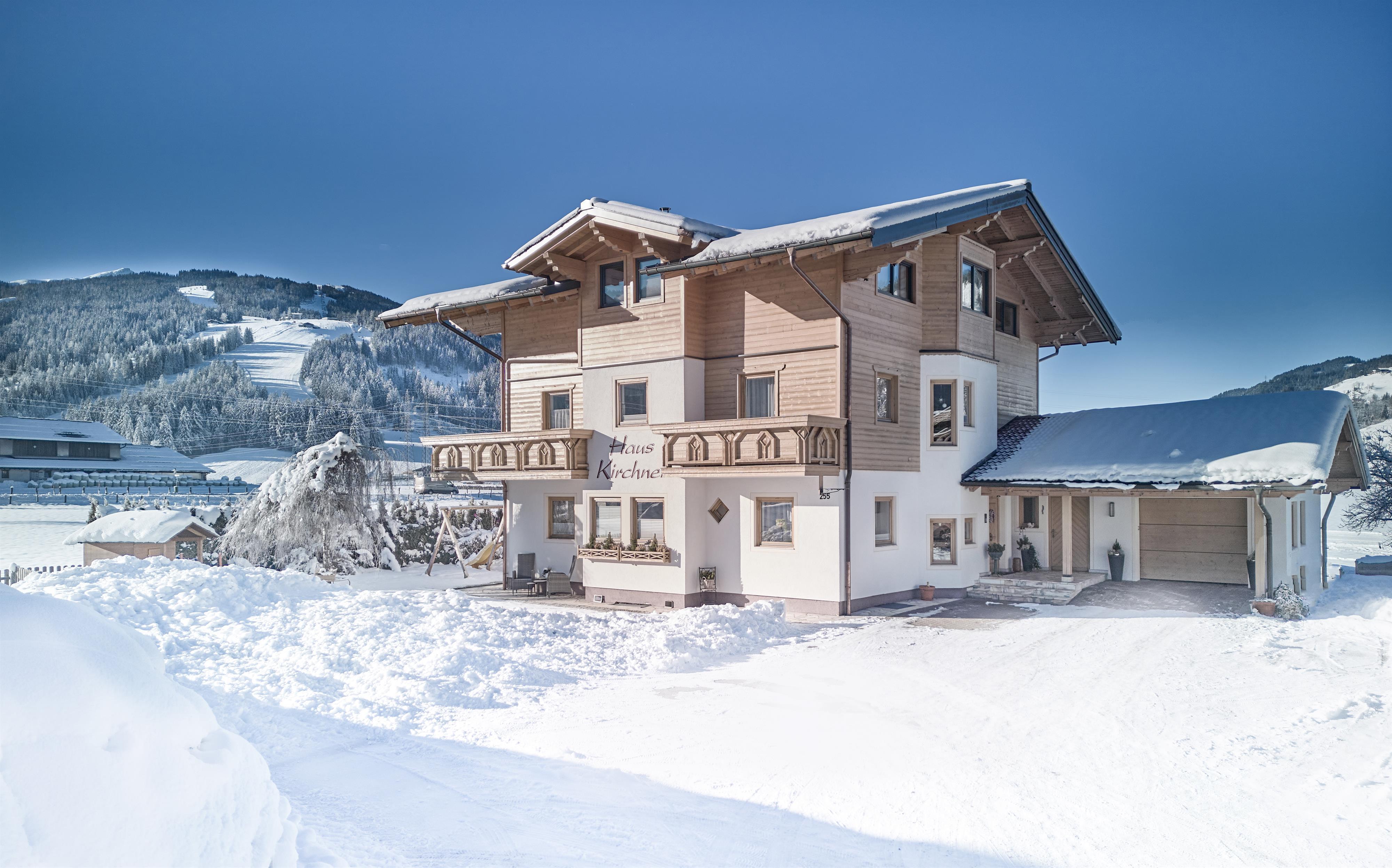 Hausbild Winter
