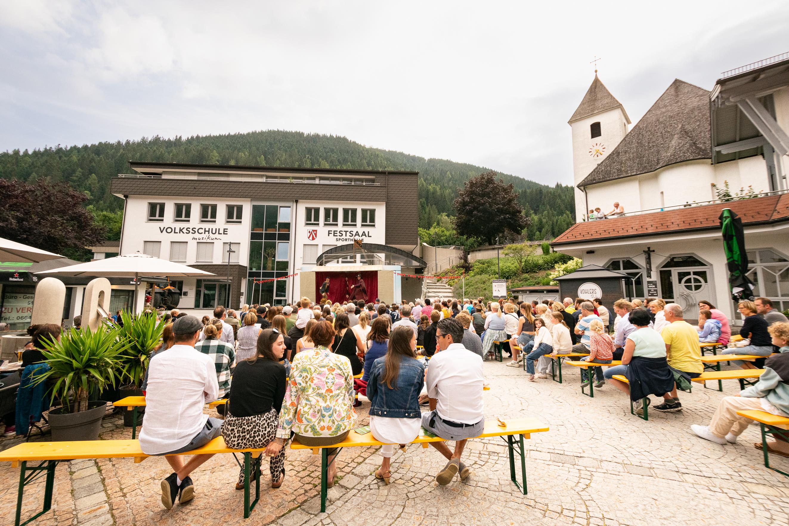 Straßentheater der Salzburger Kulturvereinigung