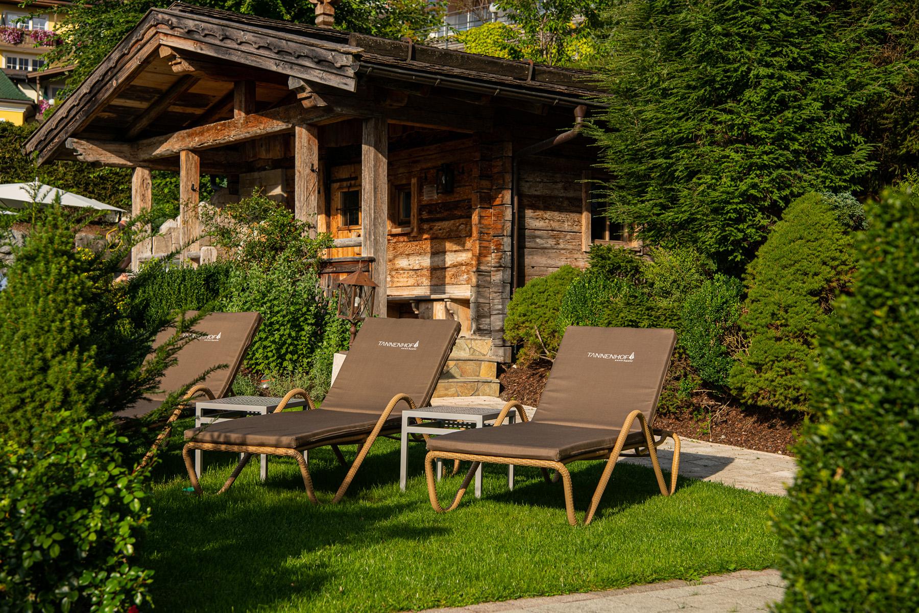 Aussensauna mit Liegewiese