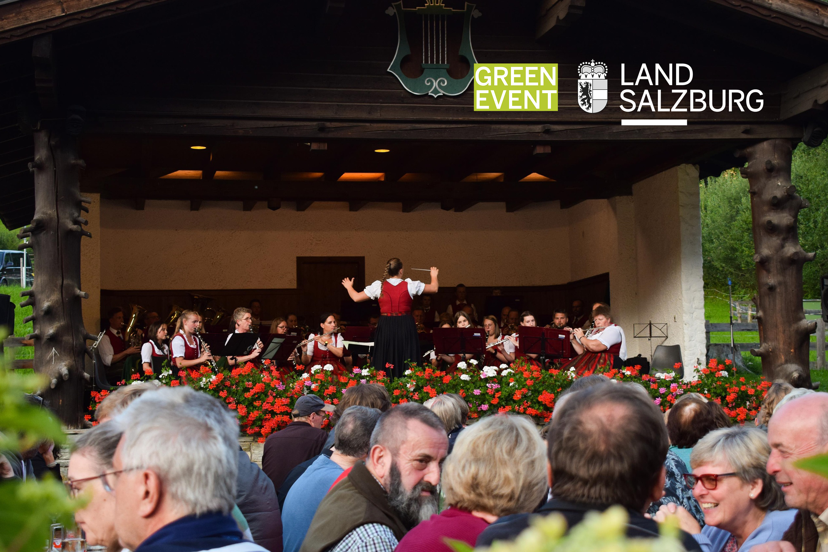 Platzkonzert der Trachtenmusikkapelle Wagrain