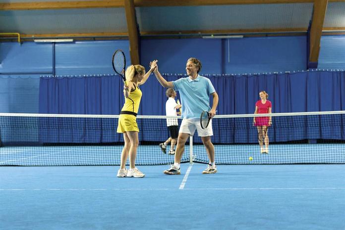 Tennishalle