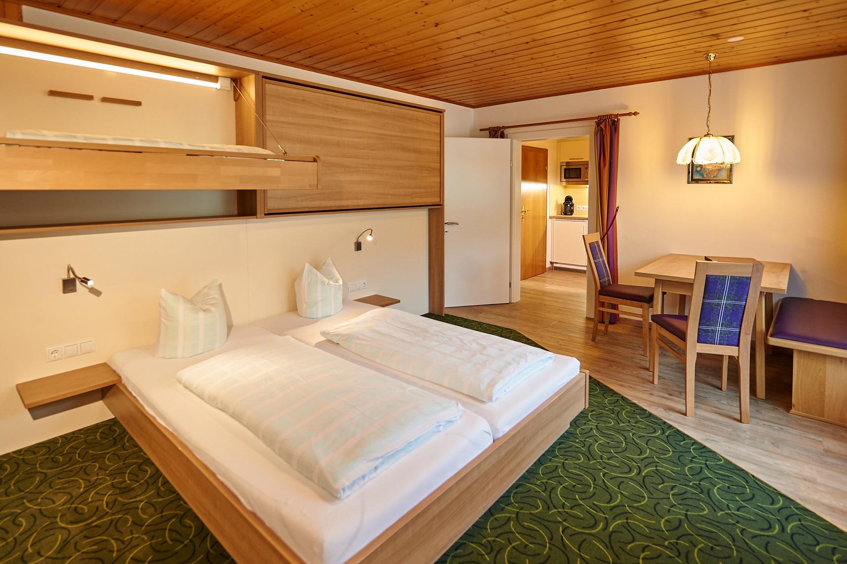 Schlafzimmer mit Sitzecke Belis