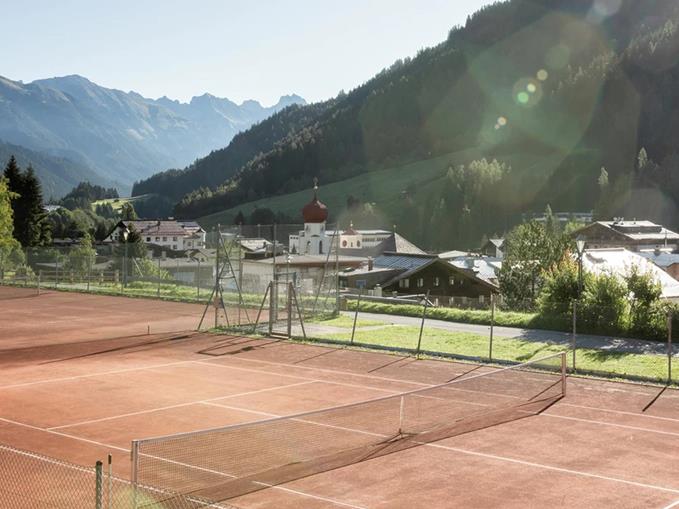 Arlberg WellCom - Tennis Freiplätze