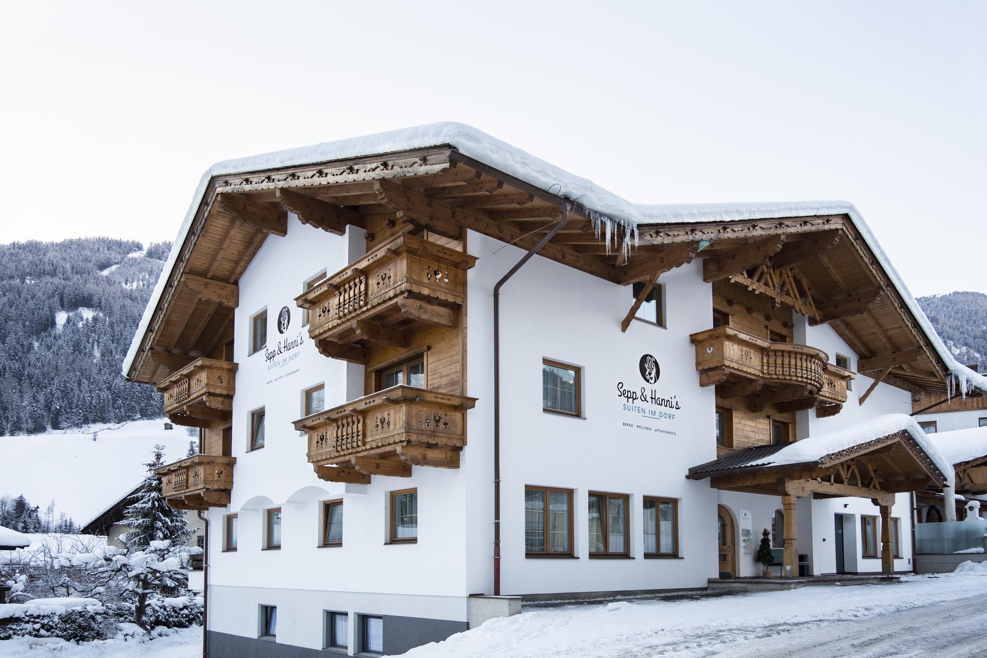 Sepp & Hannis - Suiten im Dorf Suite Glüc Ferienwohnung  Tirol