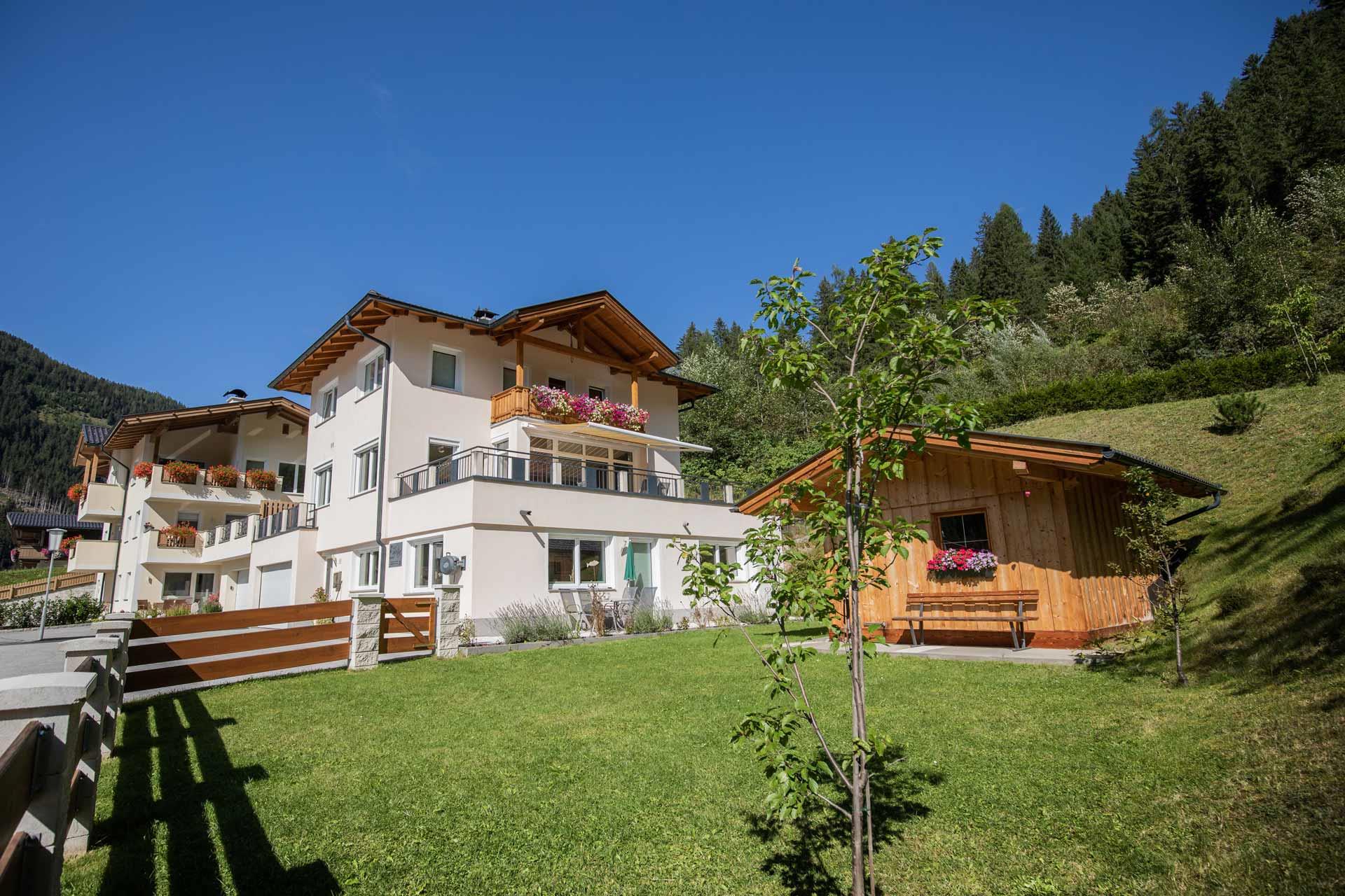 Apartment Valentina Appartement/Fewo, Dusche oder  Ferienwohnung  Tirol