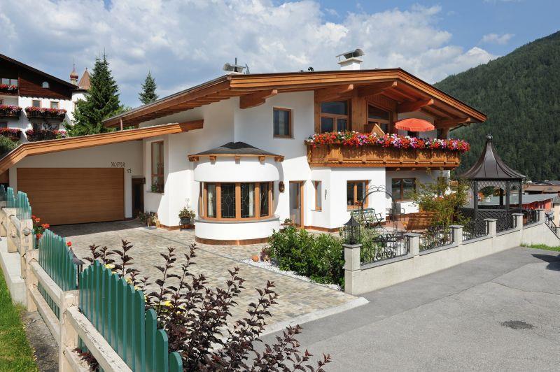 Appartments Agnes Appartement Serles Ferienwohnung  Tirol
