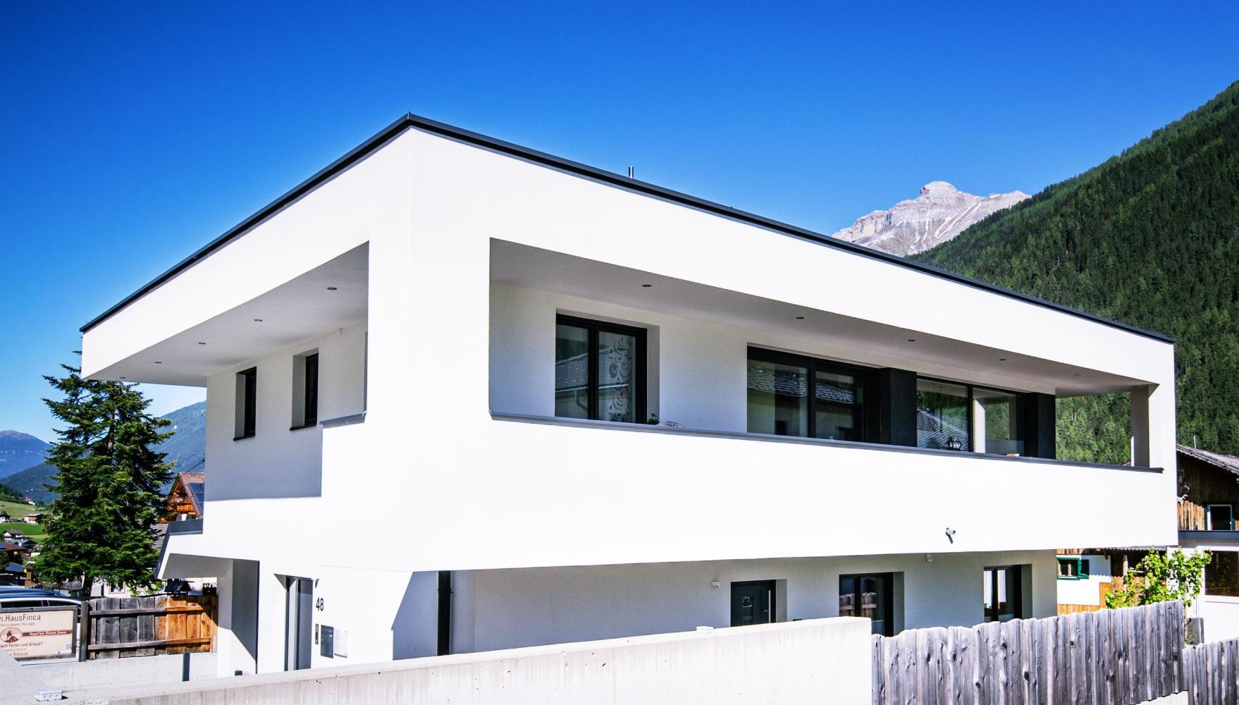 Haus Finca Appartement mit Garten/ Blick auf die B Ferienwohnung  Tirol