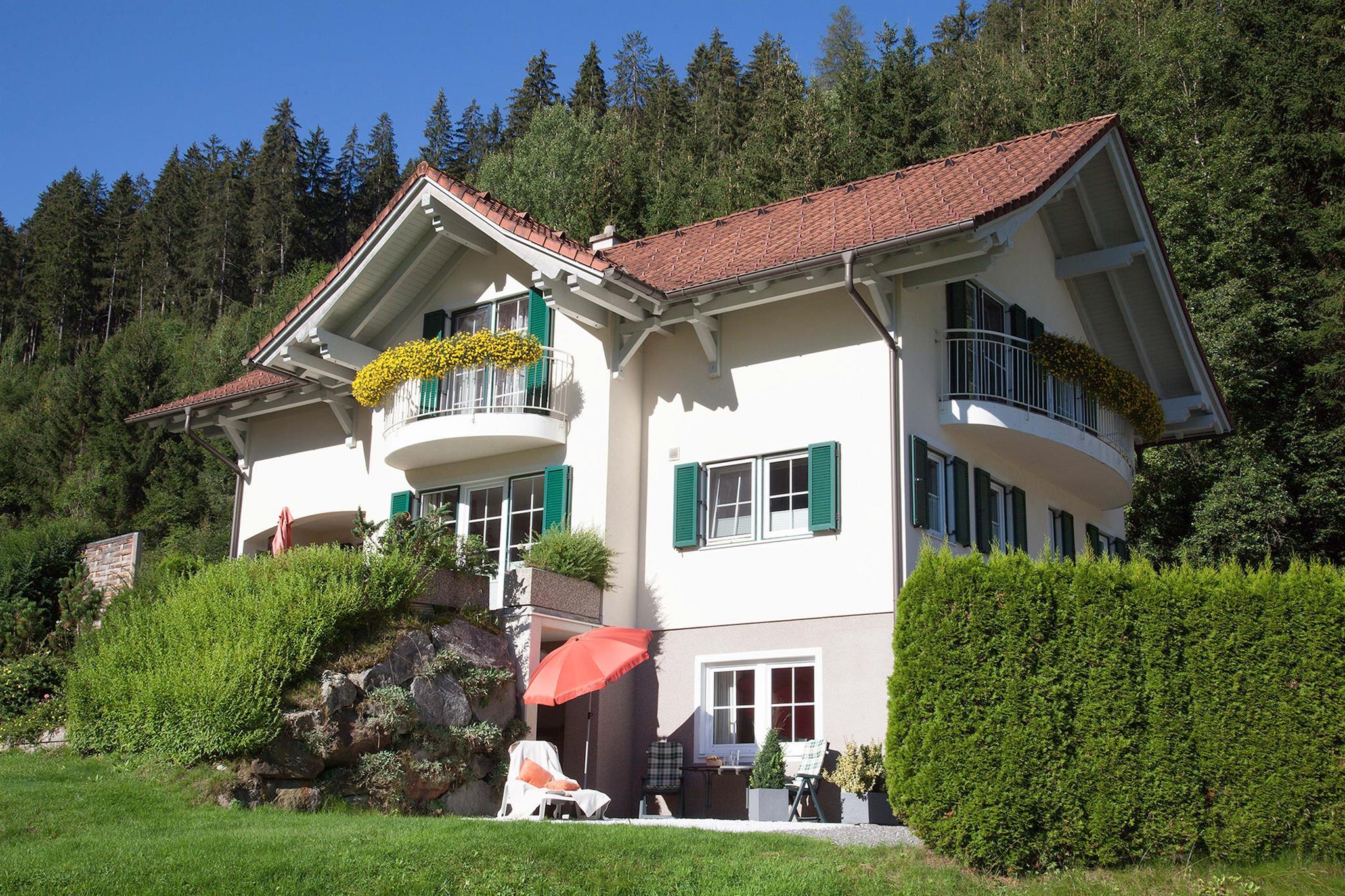 Chalet Claudia Appartement/Fewo Ferienwohnung  Tirol
