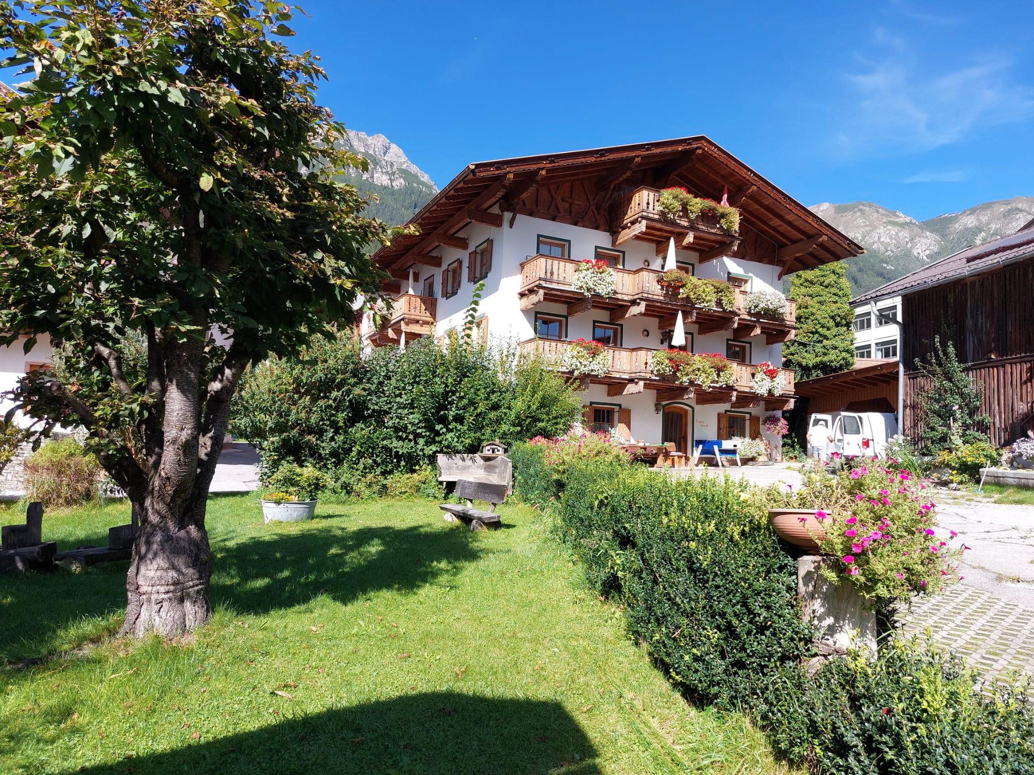 Damelerhof Appartement Klatschmohn Ferienwohnung  Tirol