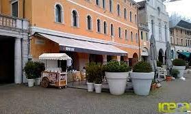 Deon Lounge & Restaurant