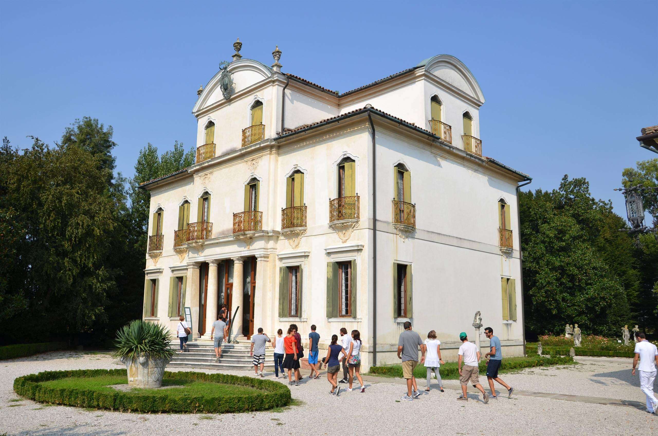 Visita guidata a Villa Widmann