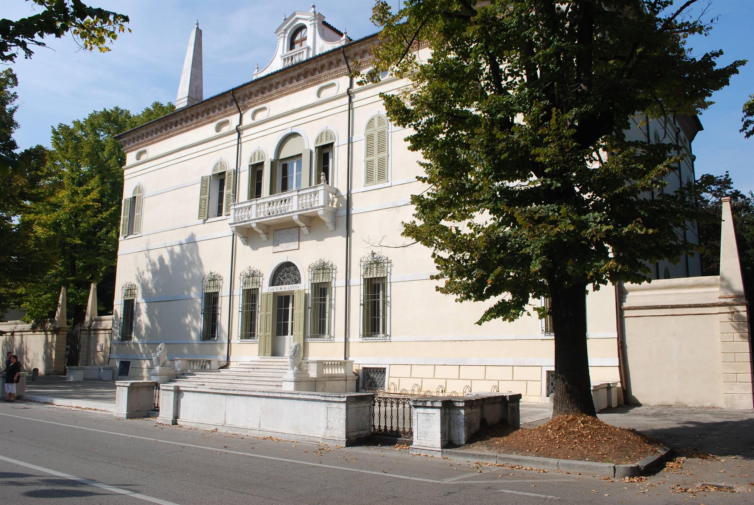Villa Contarini dei Leoni