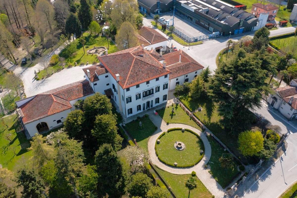 Guided Tour of Villa Badoer Fattoretto