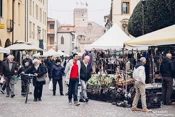 Mercato Settimanale