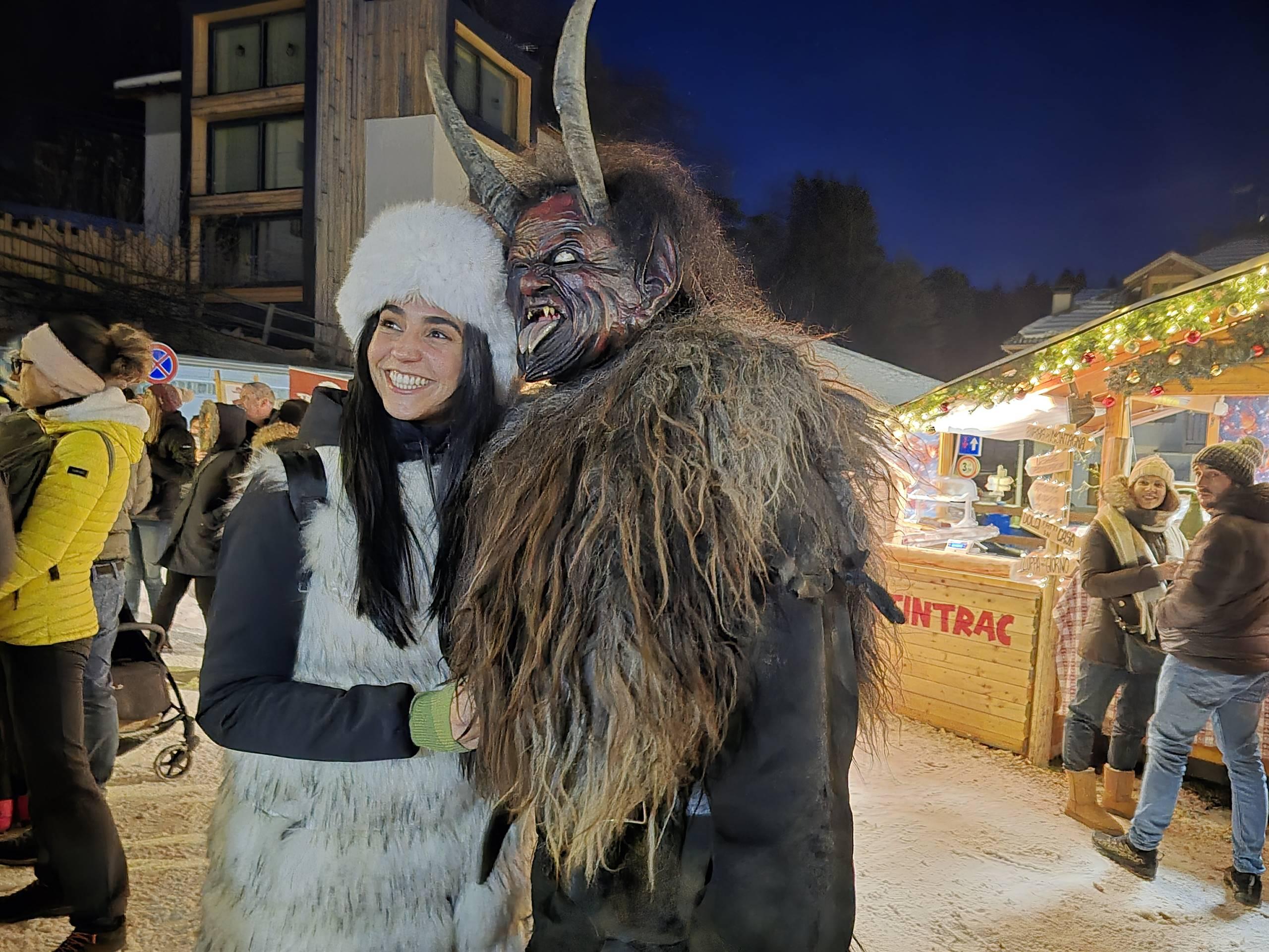 Die Krampus auf den Weihnachtsmärkten