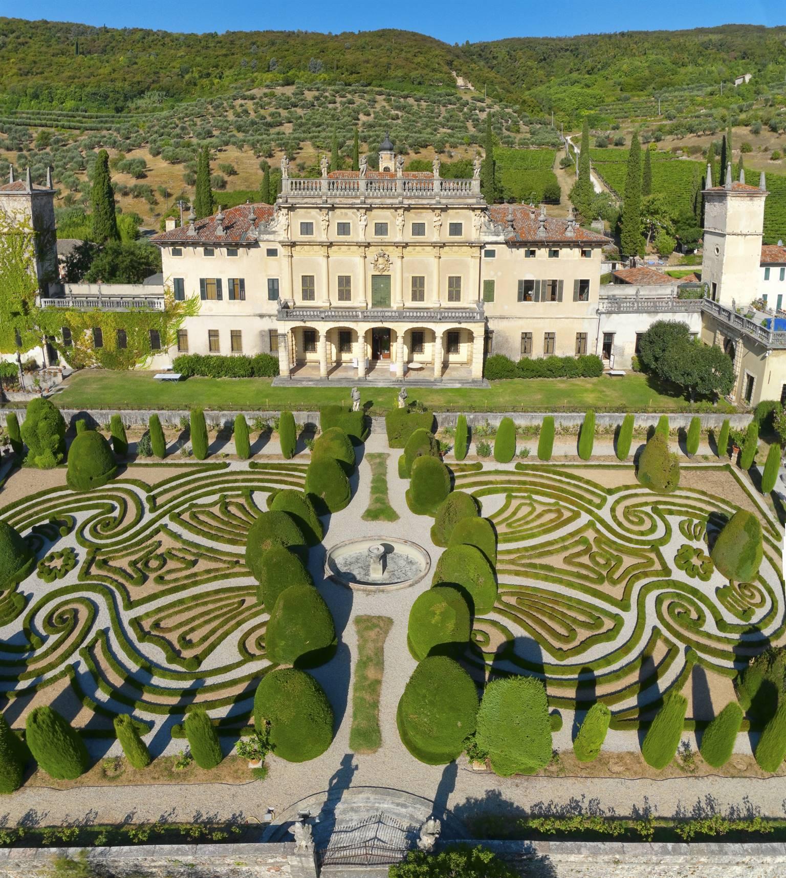 Villa Arvedi e giardino