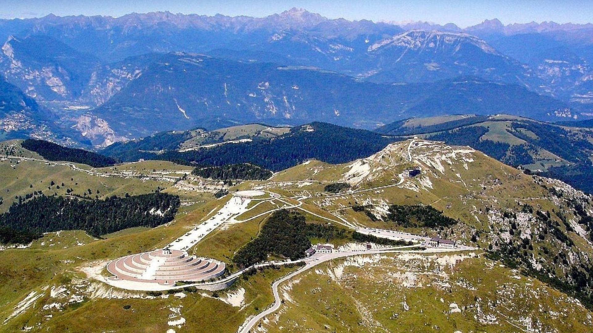Intrecci di storia e natura sul Grappa con Beatrice