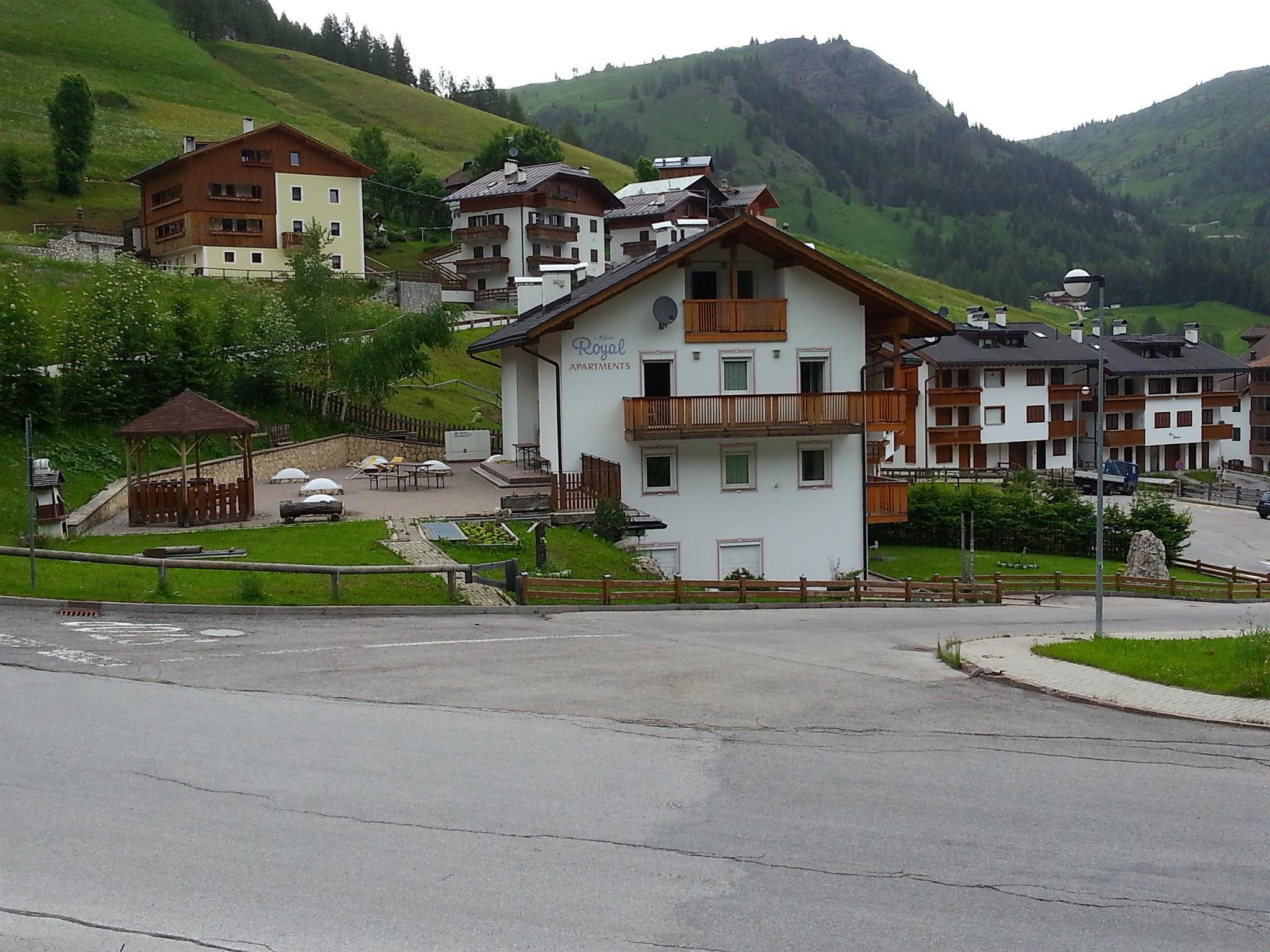 APPARTAMENTI ALPENROYAL