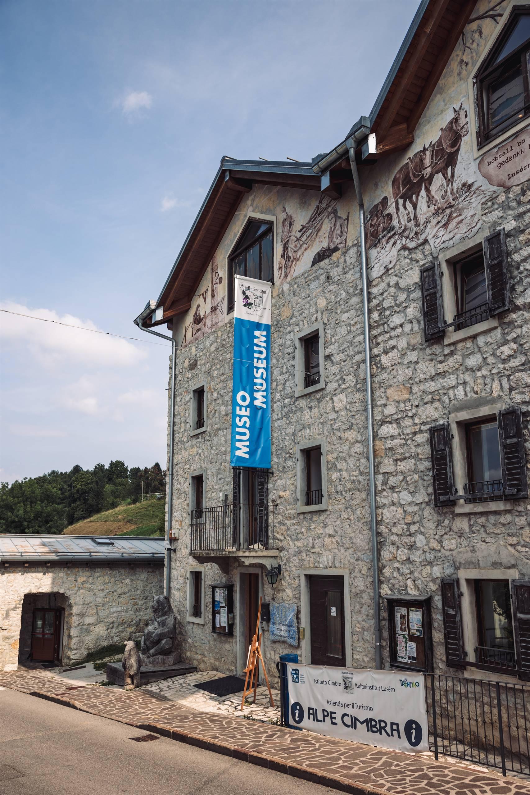 Visita al Museo Lusérn