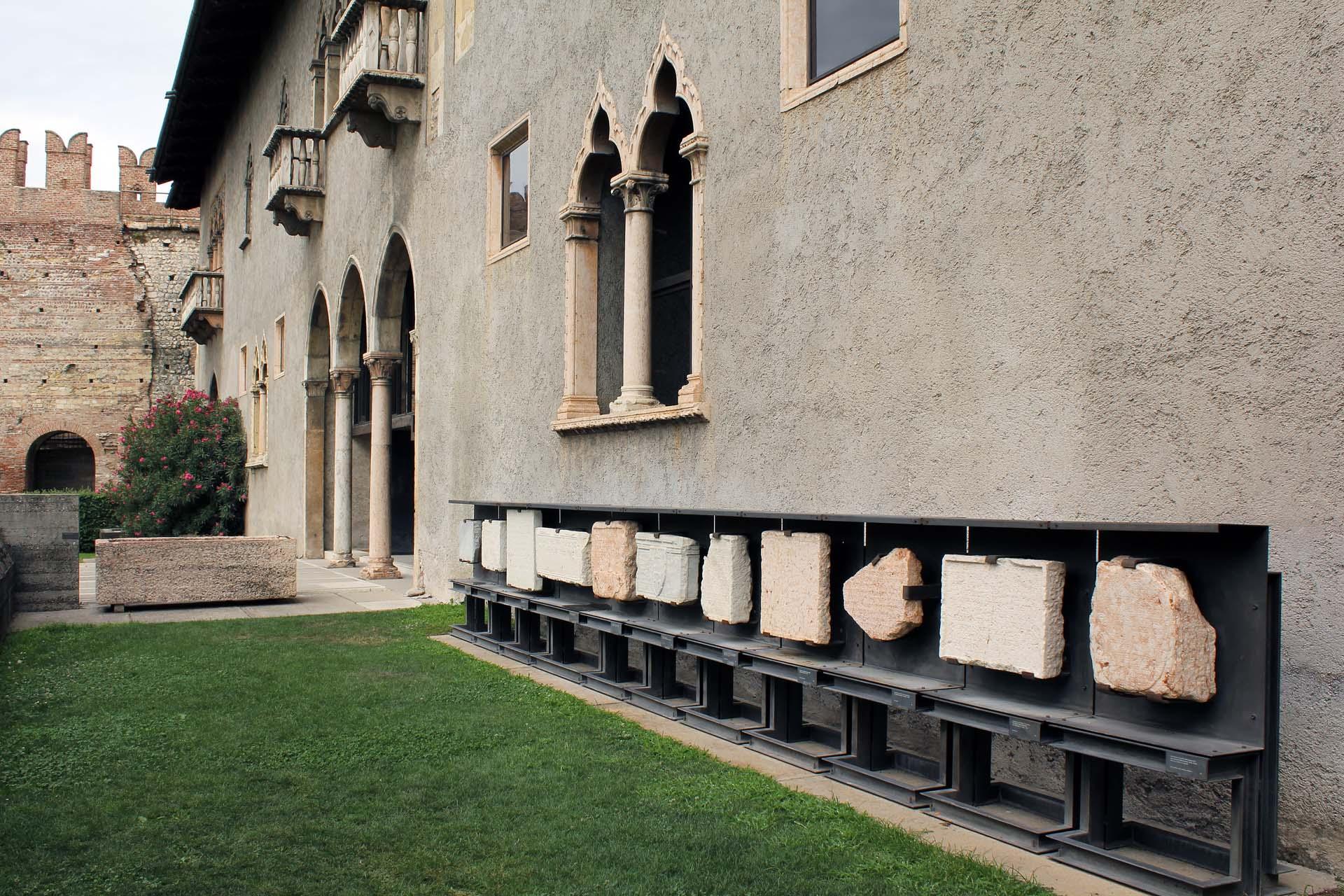 Un museo, una statua. Dall’allestimento del 1926 al Cangrande secondo Scarpa