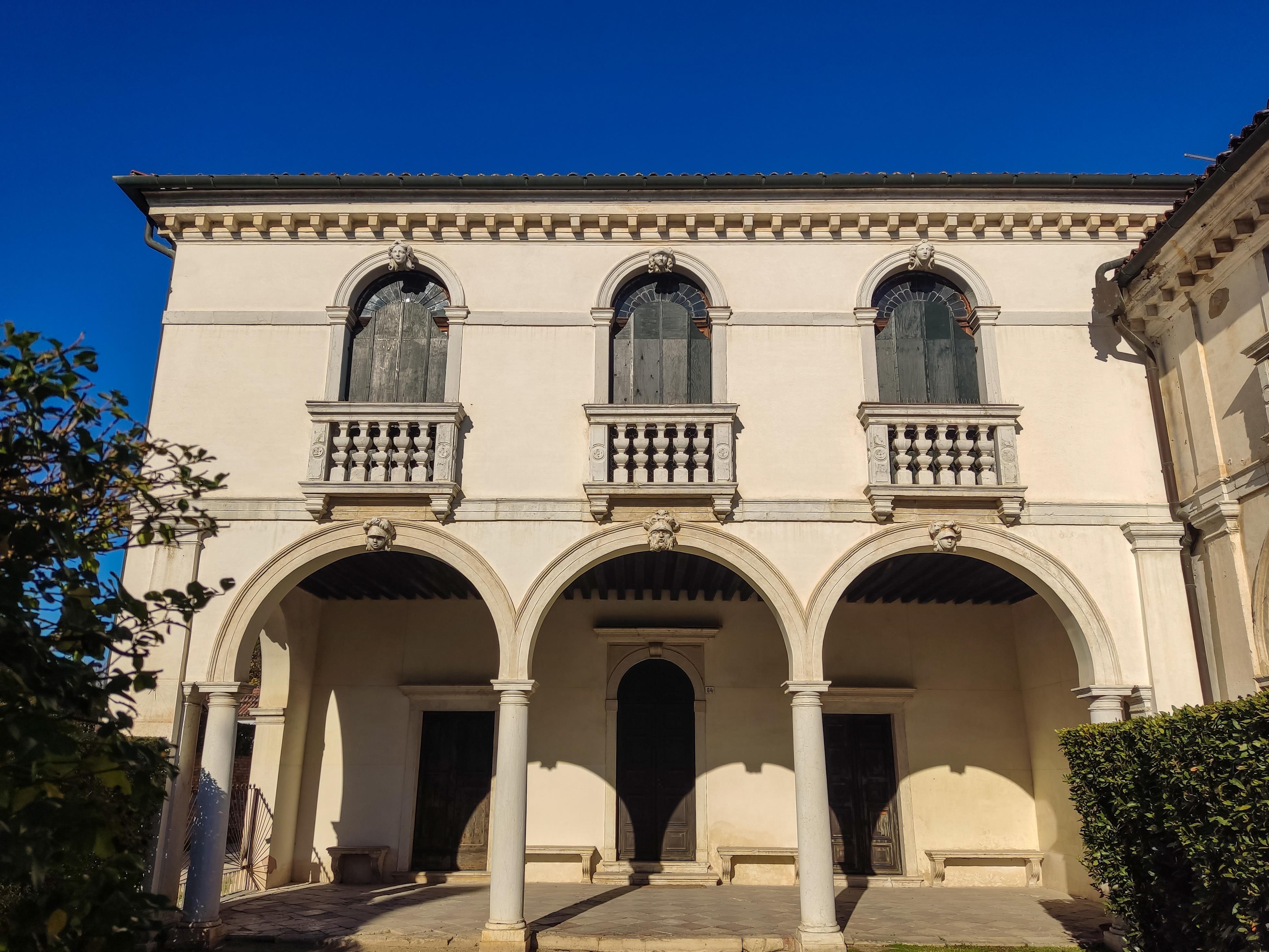 Villa e Barchessa Alessandri