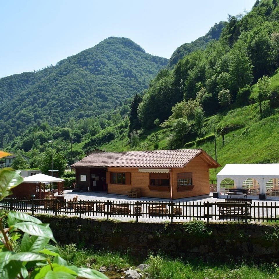 Area sosta camper  loc. Schievenin