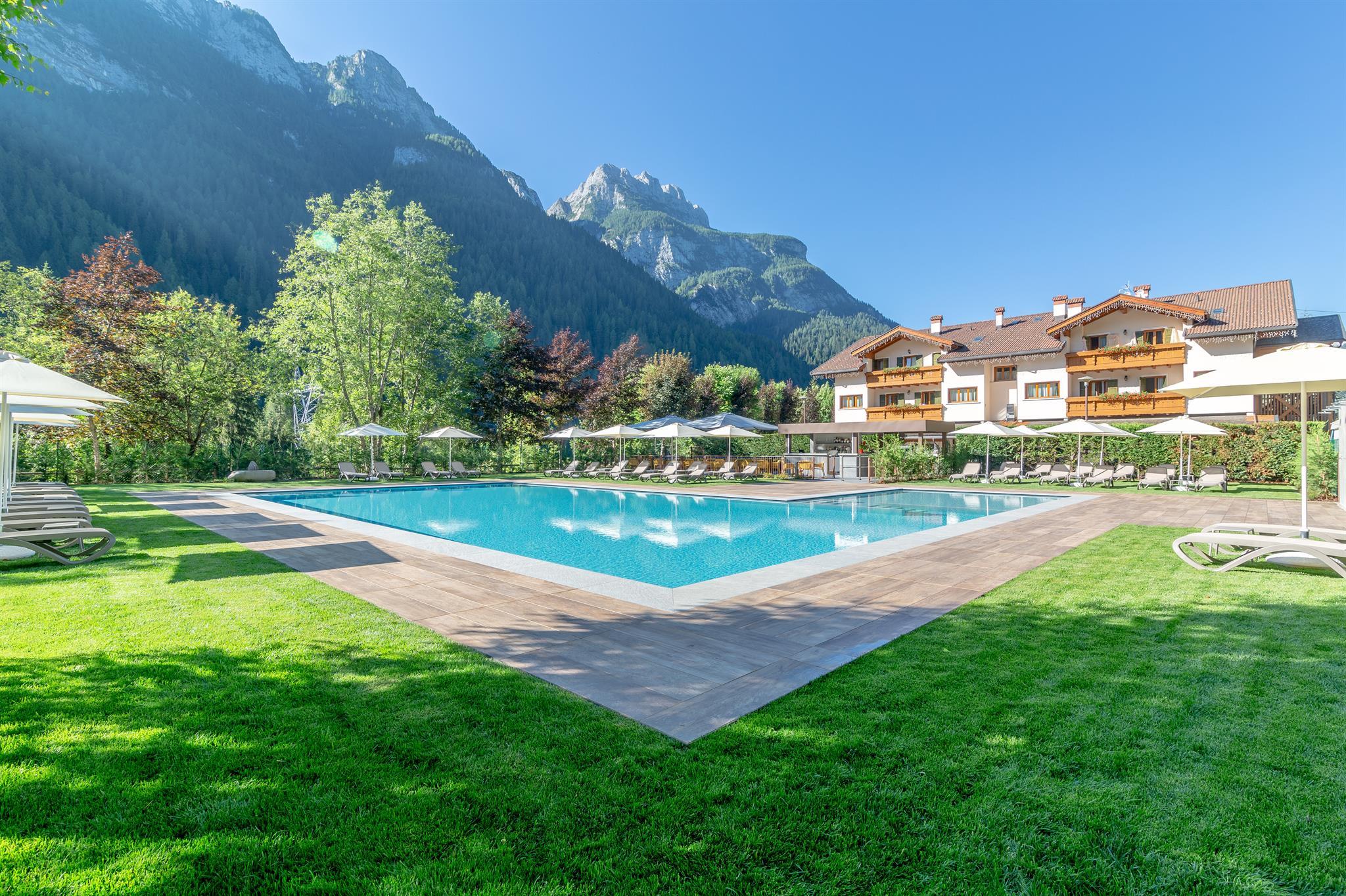 Piscina esterna La Maison