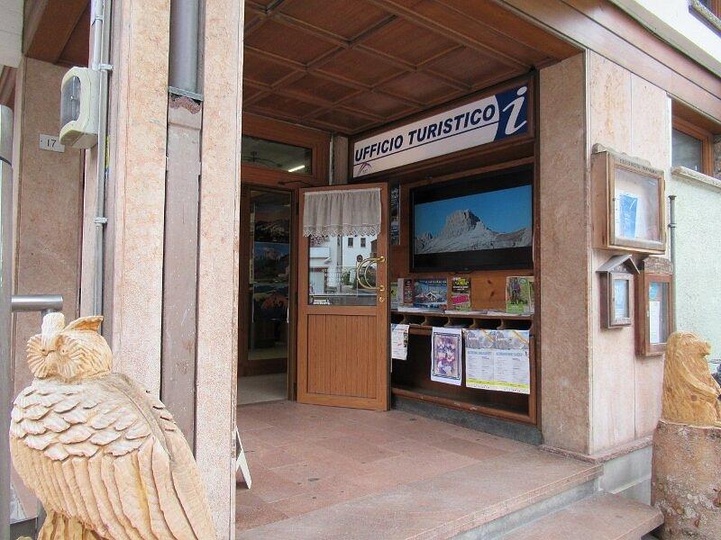 IAT Alleghe Ufficio Informazioni e Accoglienza turistica - 2