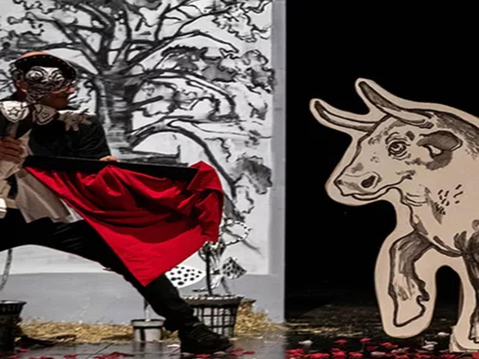 Play - Tutti a teatro: Ferdinando il toro, i fiori e il calabrone 
