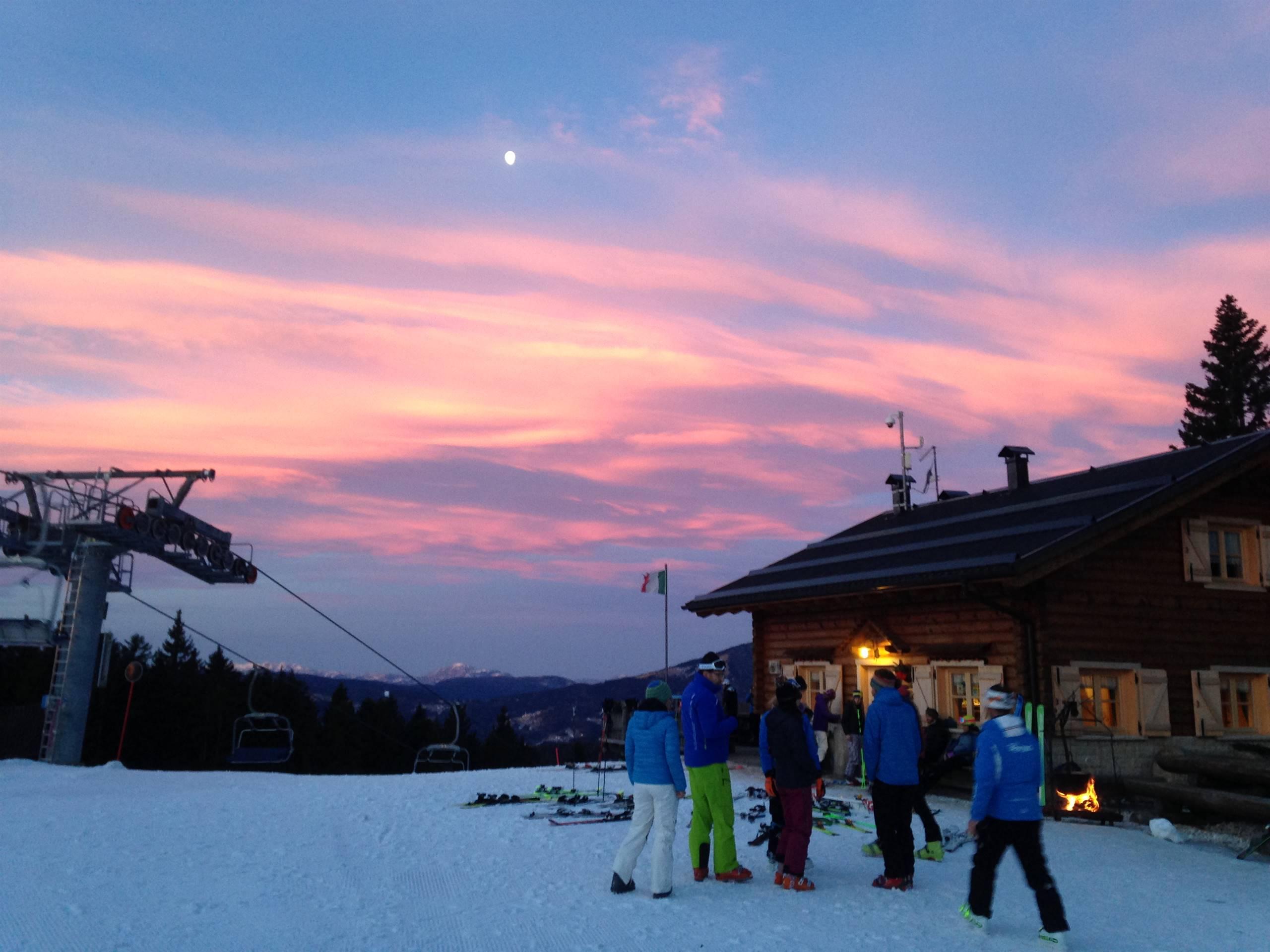 Trentino Ski Sunrise - Baita del Neff