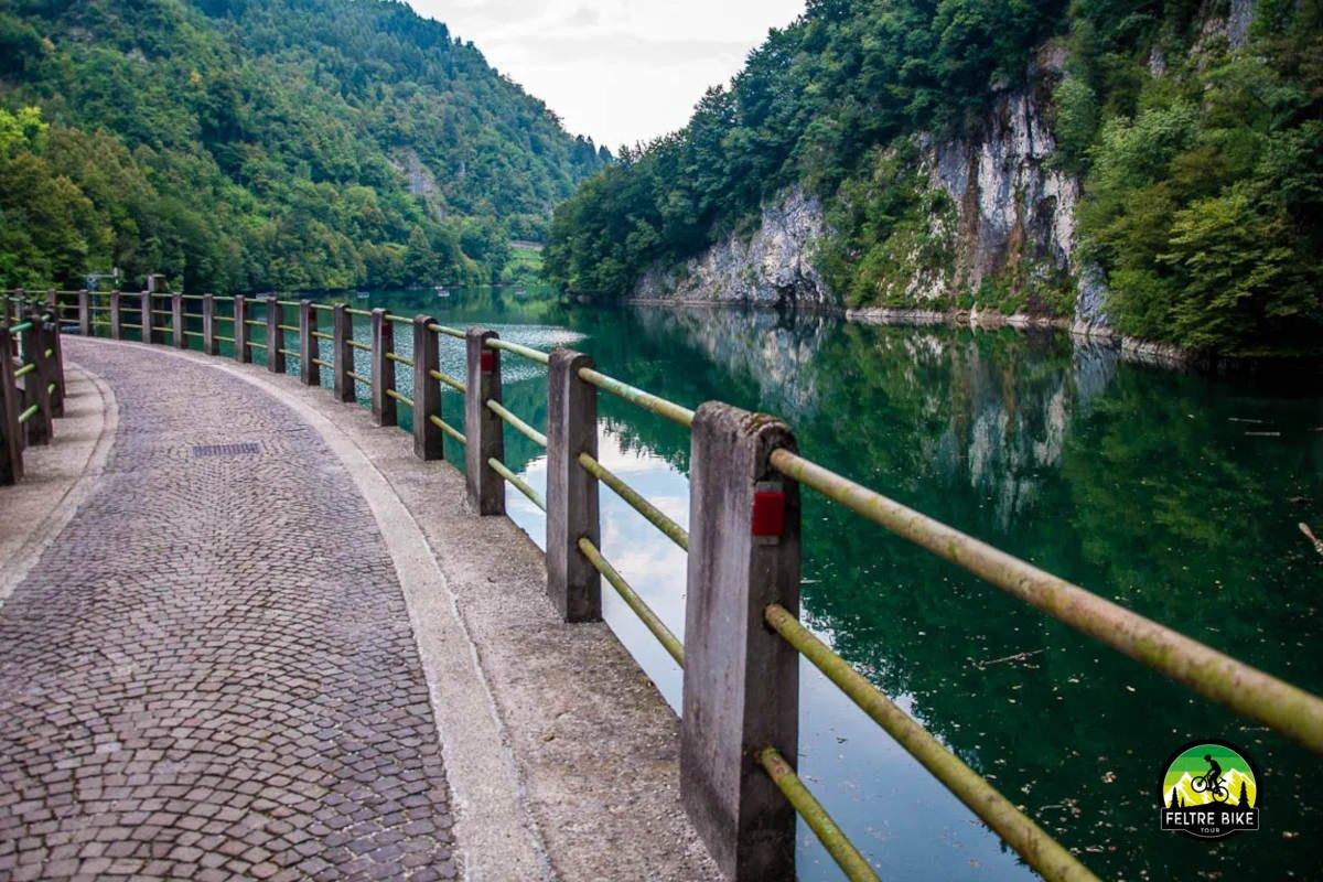 Lago del Corlo - E-Bike tour di un giorno