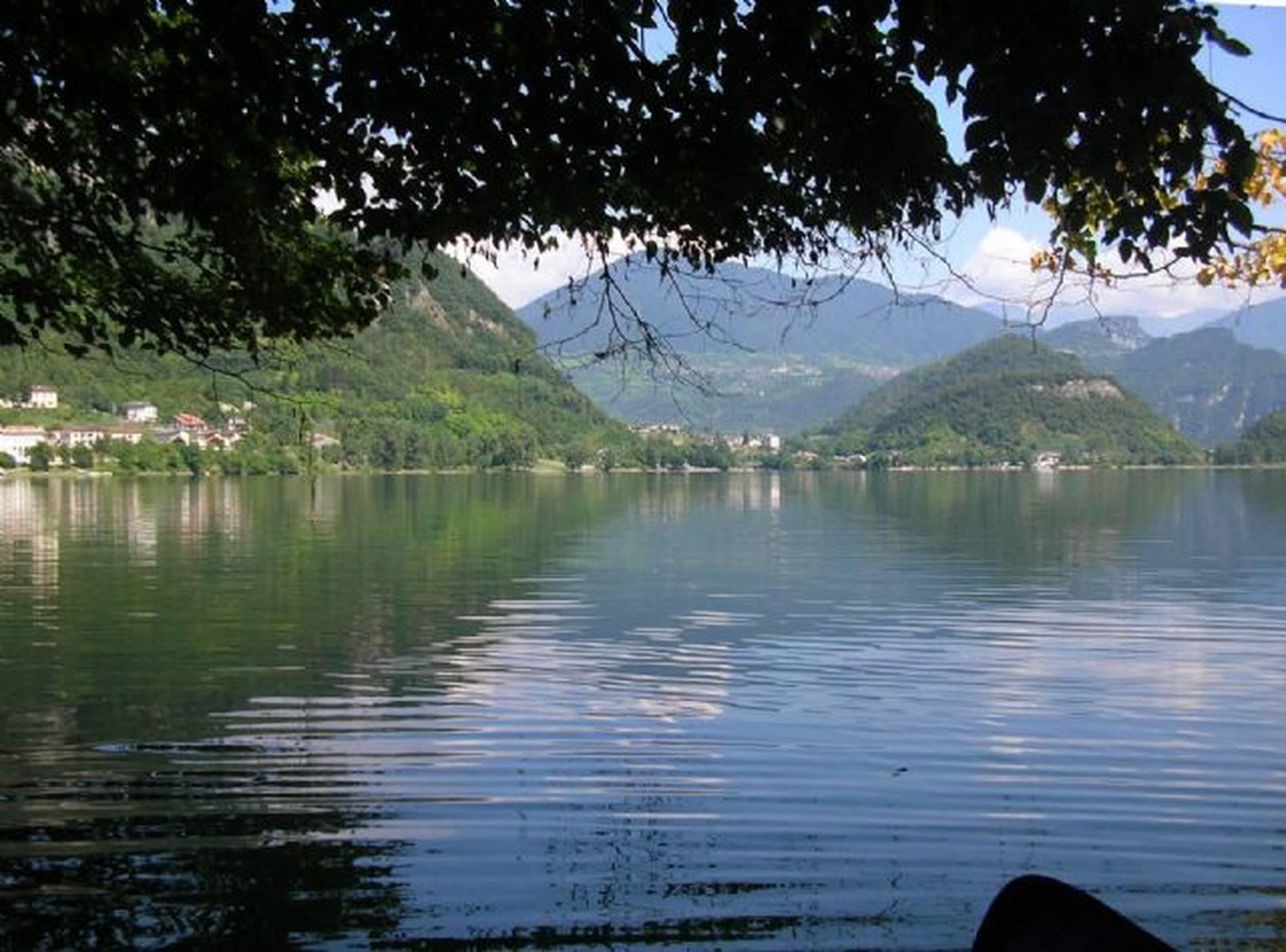 AL LAGO - 3