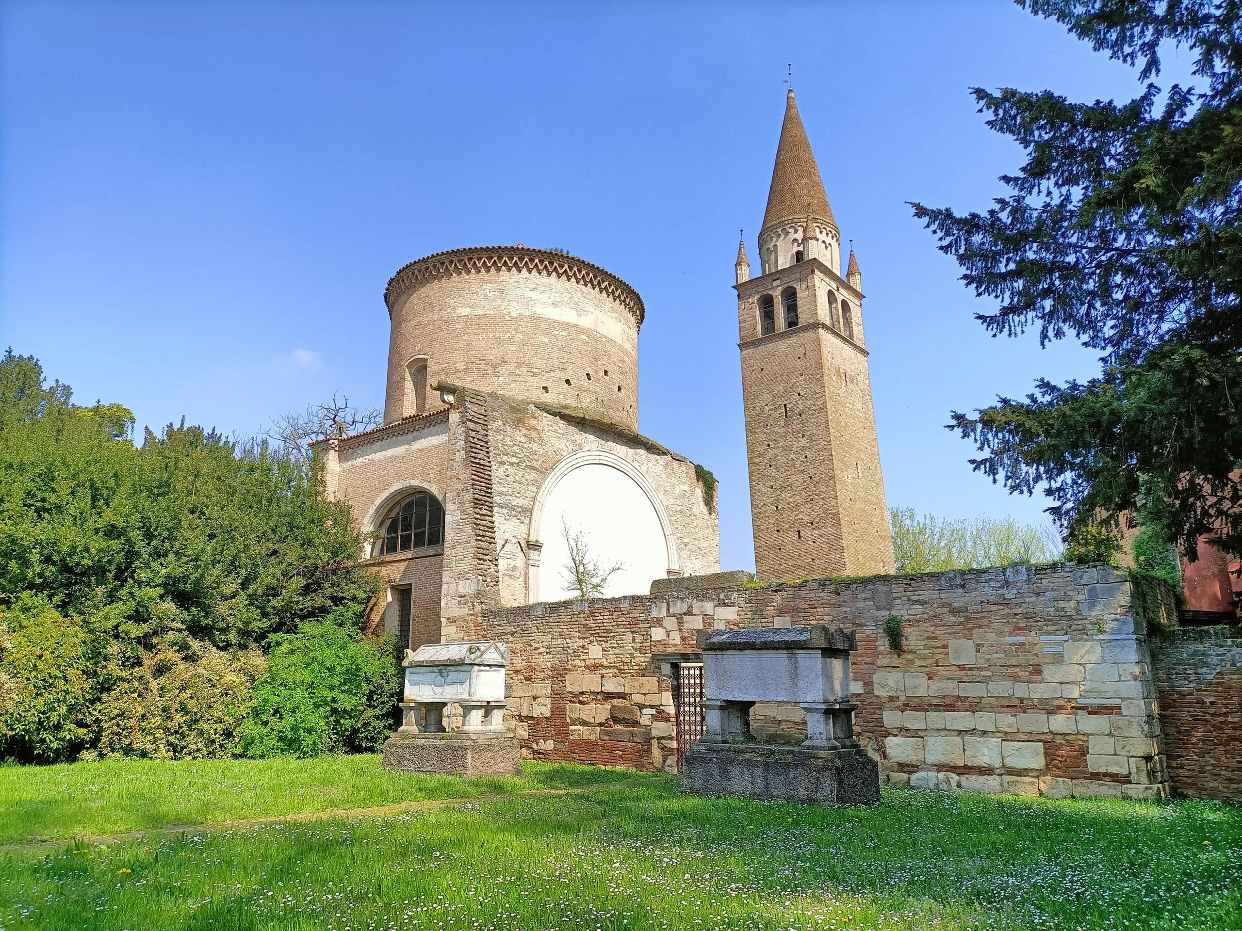 Visit Abbazia della Vangadizza