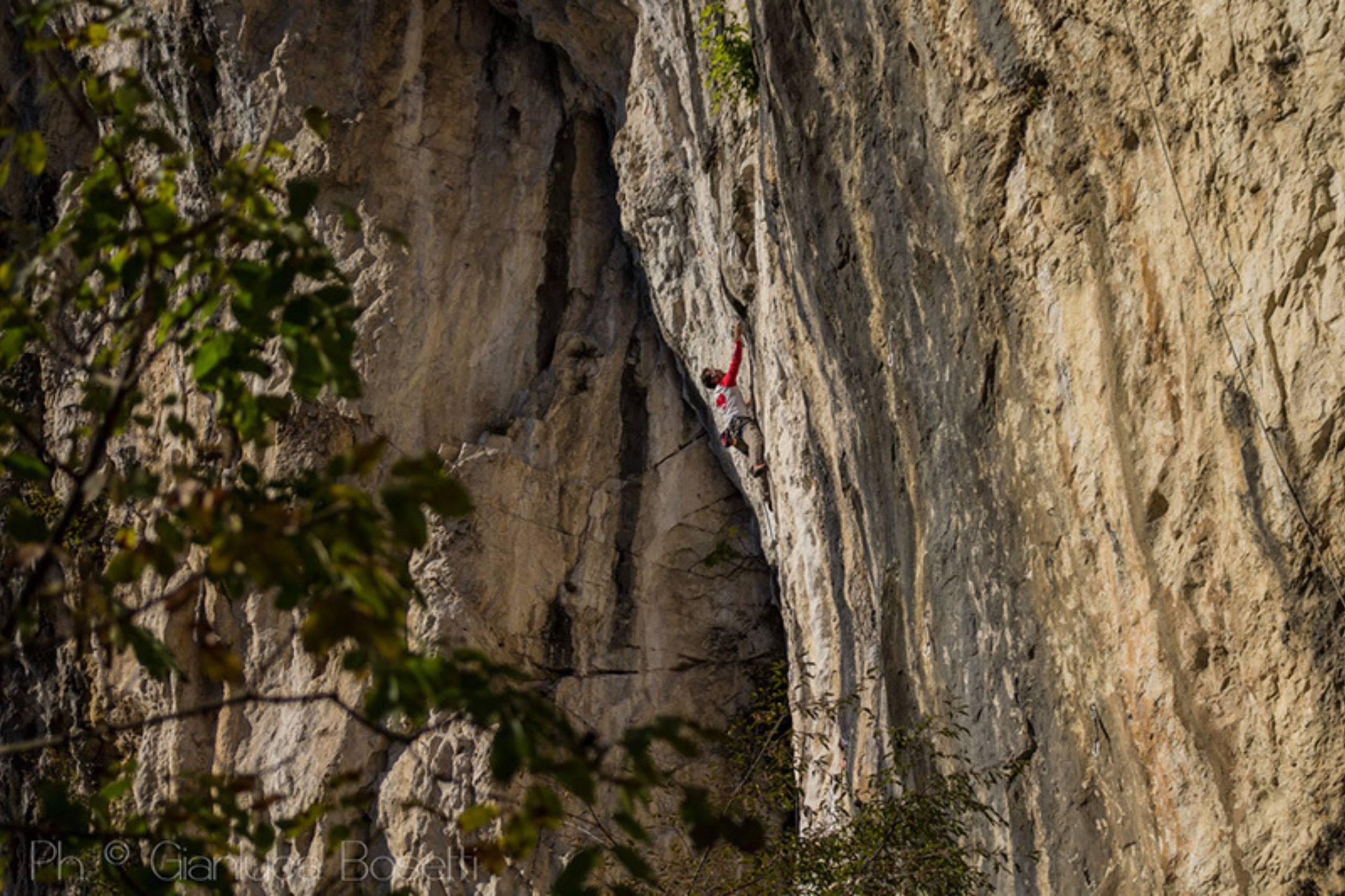 Falesia "Tarzan Wall" di Sanzan
