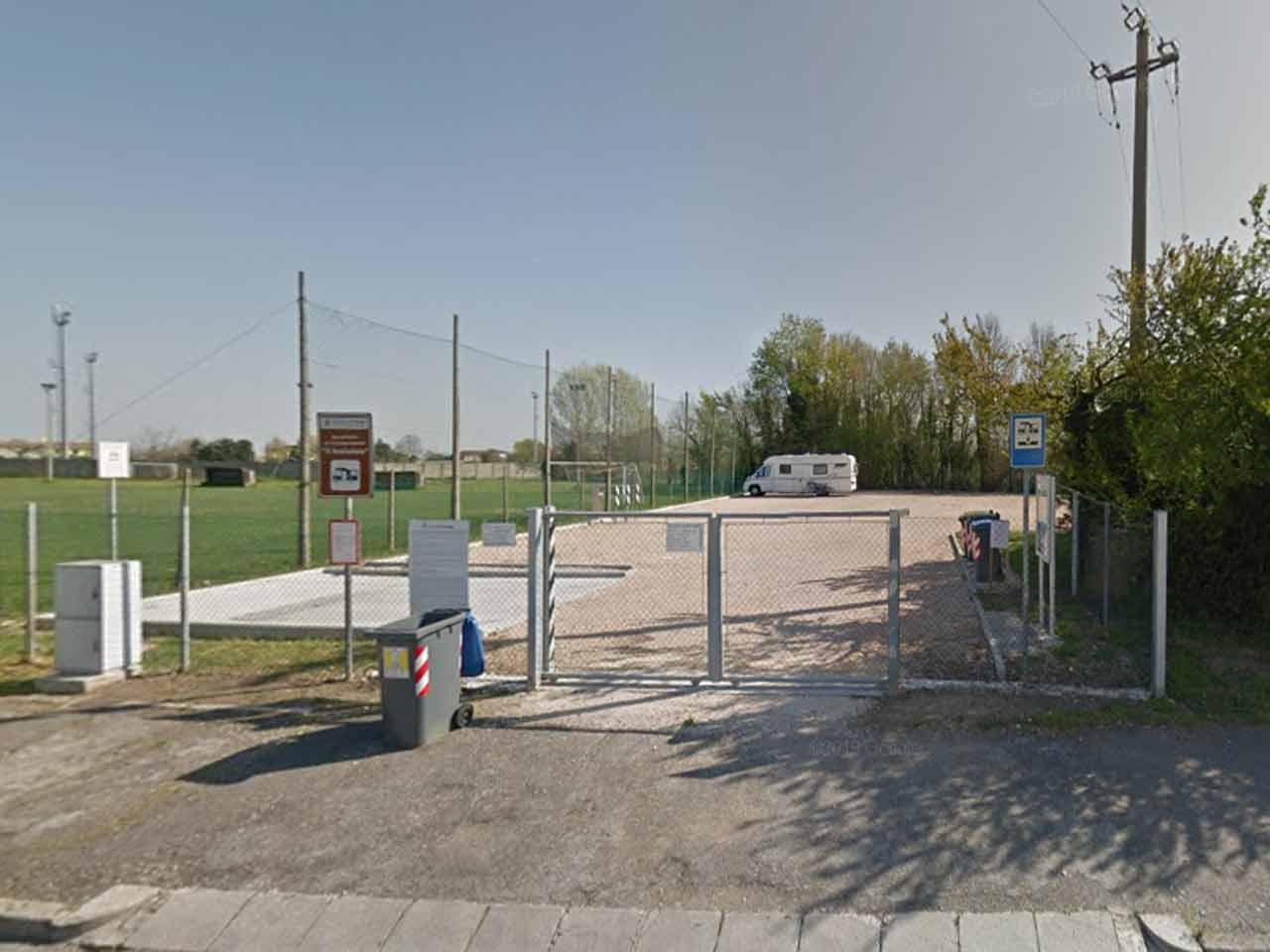 Area Sosta Camper Il Graticolato