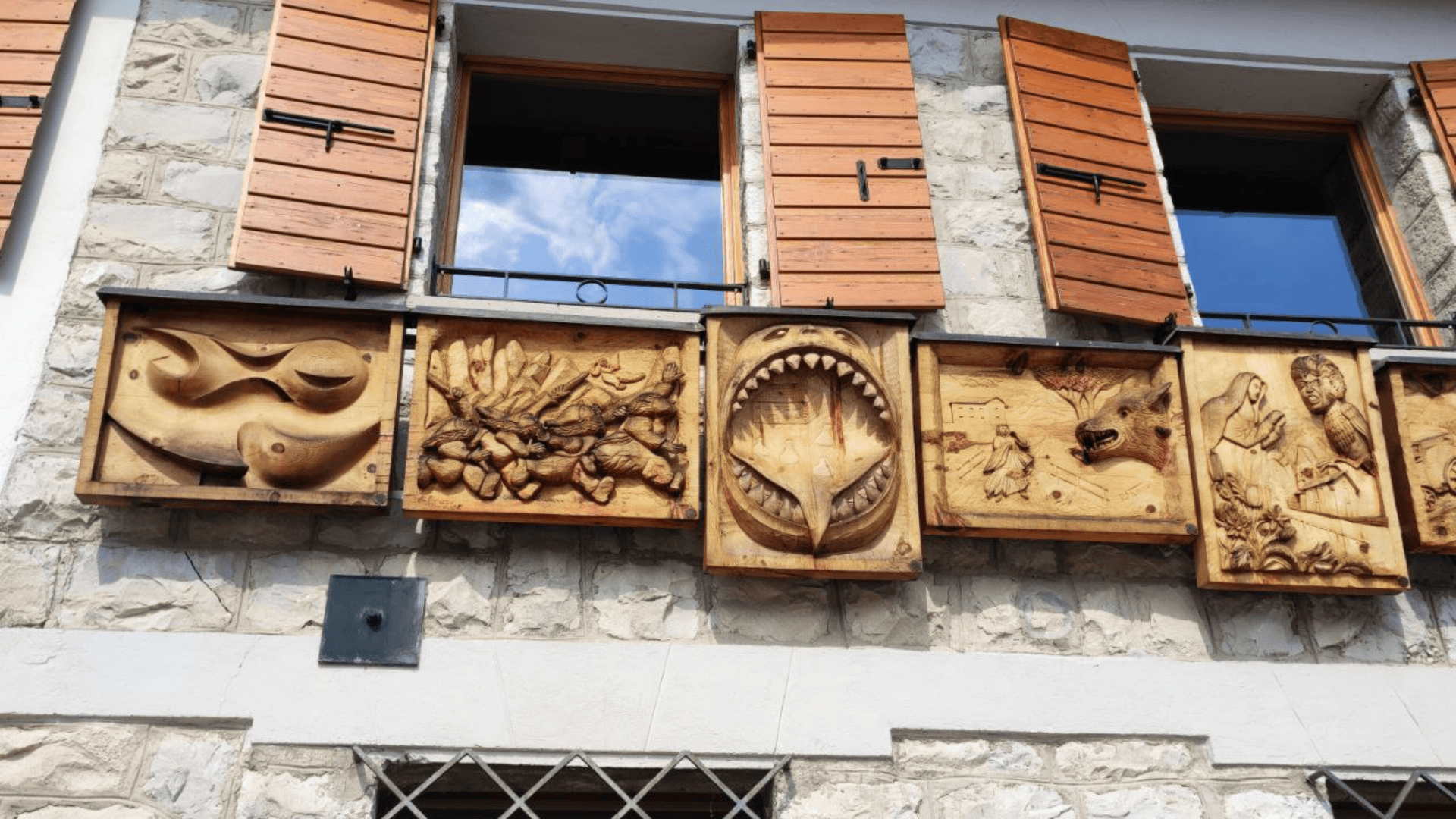 Finestre vejo scultura