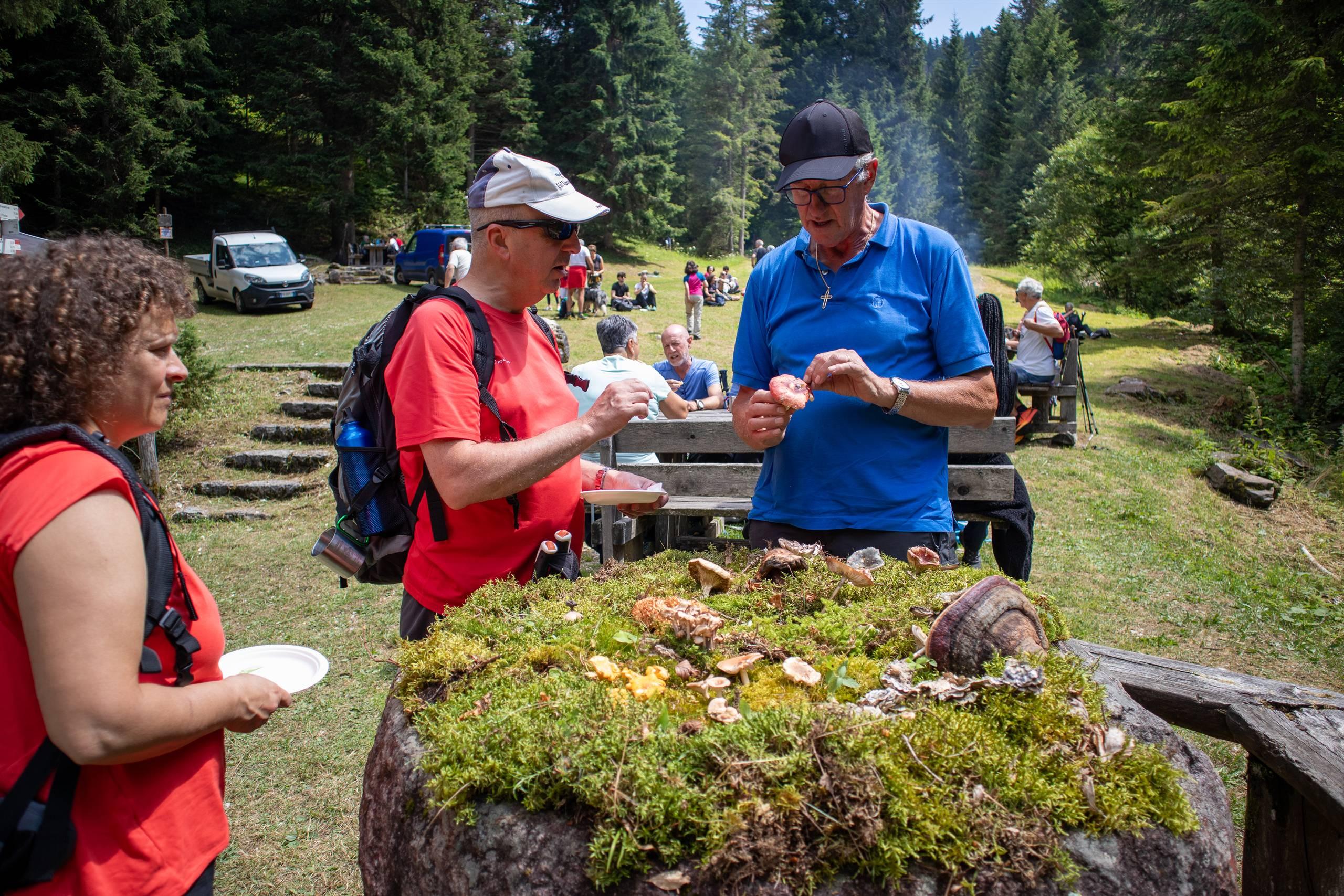 “Degustando l’Oltresommo” önogastronomische Wanderung