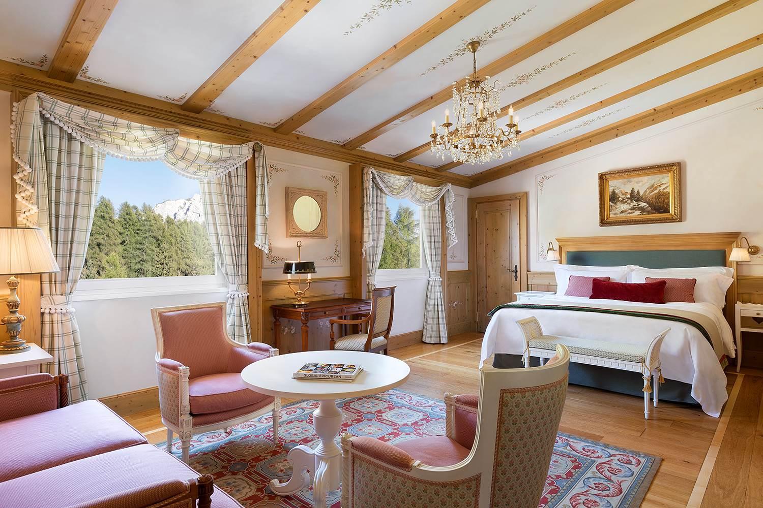 Double room, shower or bath, toilet, facing the forest