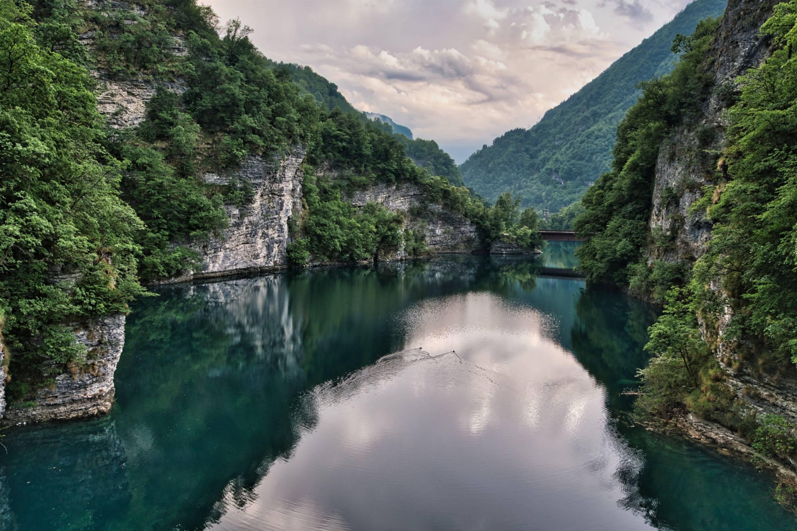 Pescare nel Lago di Corlo e nel torrente Cismon - BACINO 12 - 3