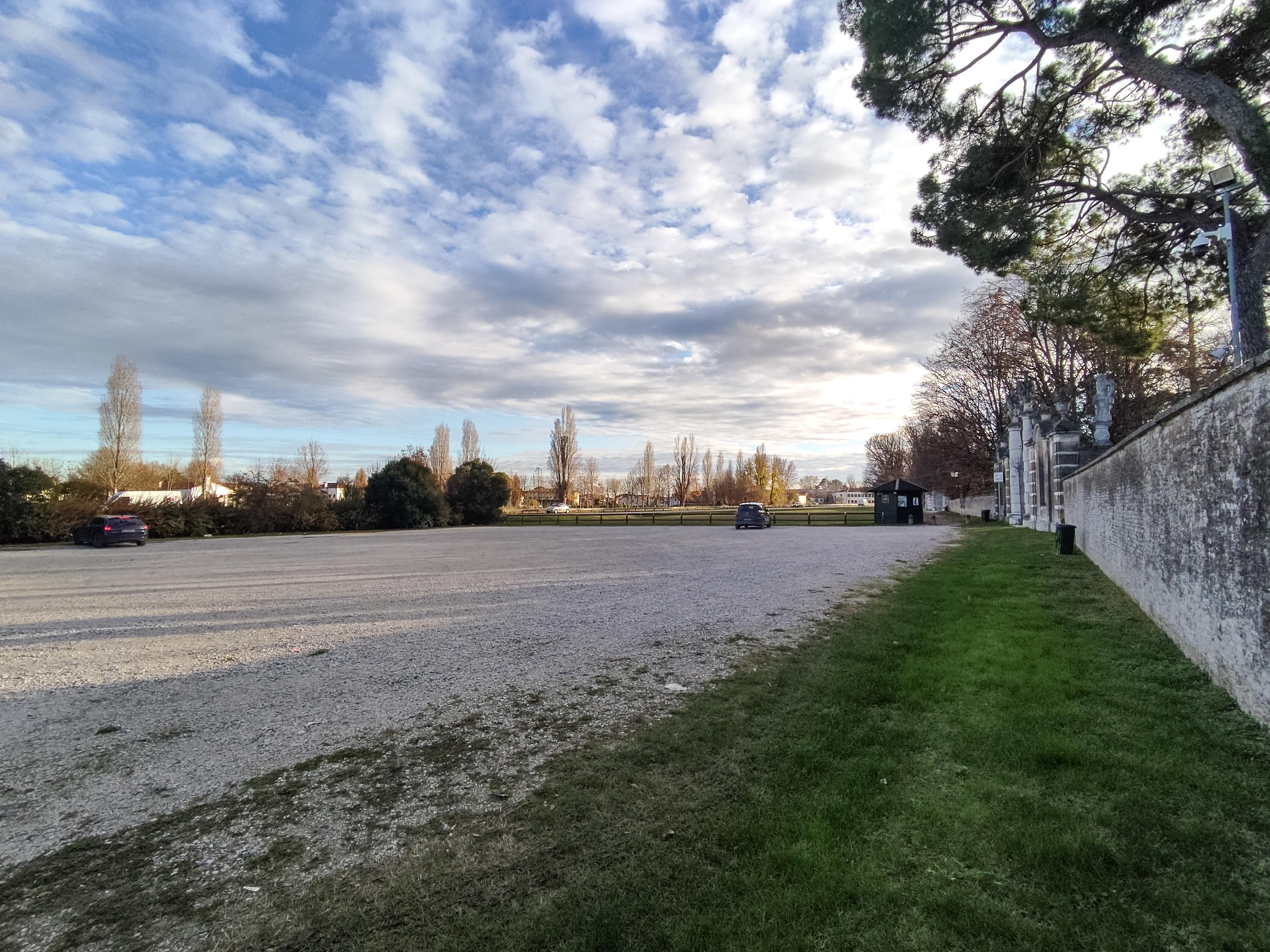 Parcheggio di Villa Pisani