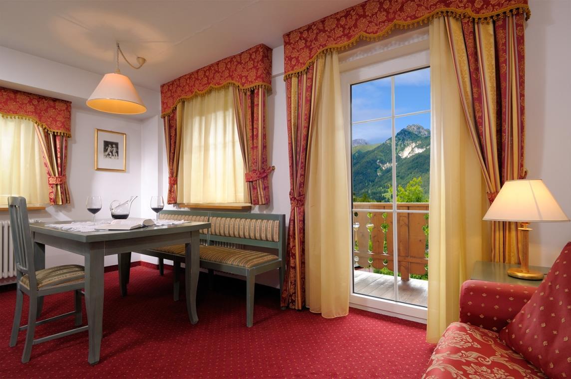 Hotel La Perla Canazei Val Di Fassa Trentino