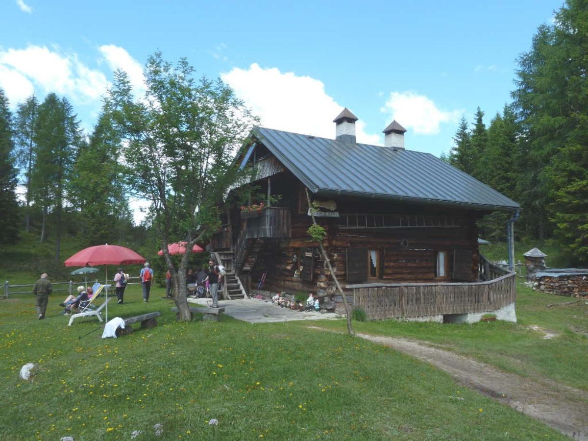 Escursione al rifugio Tita Barba