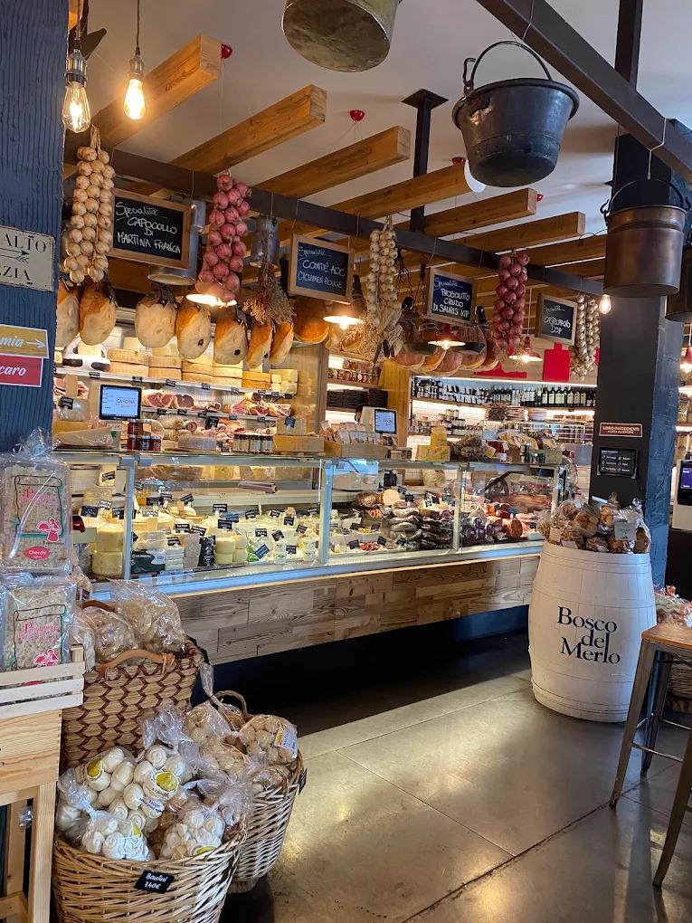 LA CASCINA
