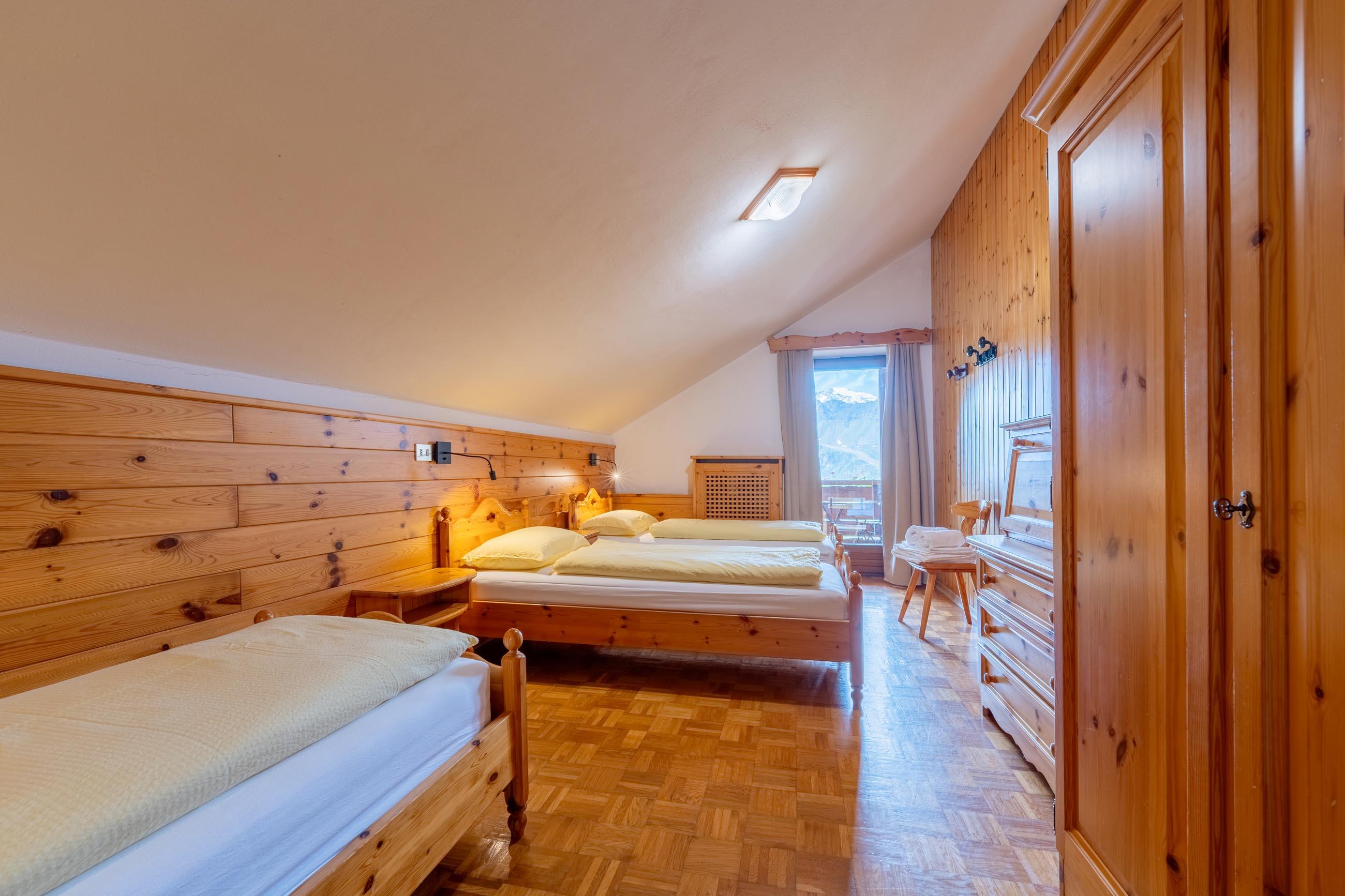 Dreibettzimmer