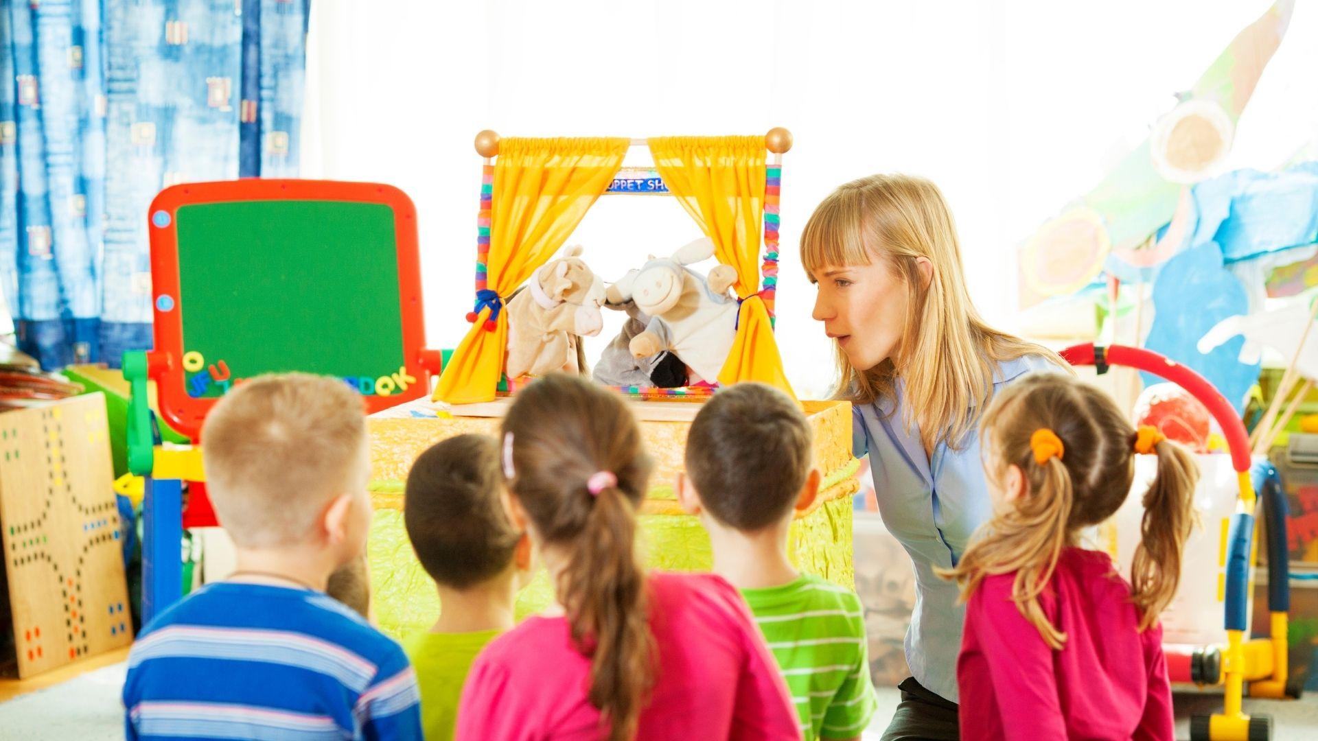 Taglia, cuci, racconta